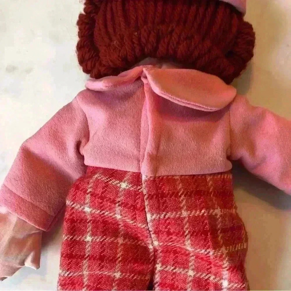 Mid-century mod handmade Raggedy Ann doll with hand sewn 60s outfit - Picture 4 of 14